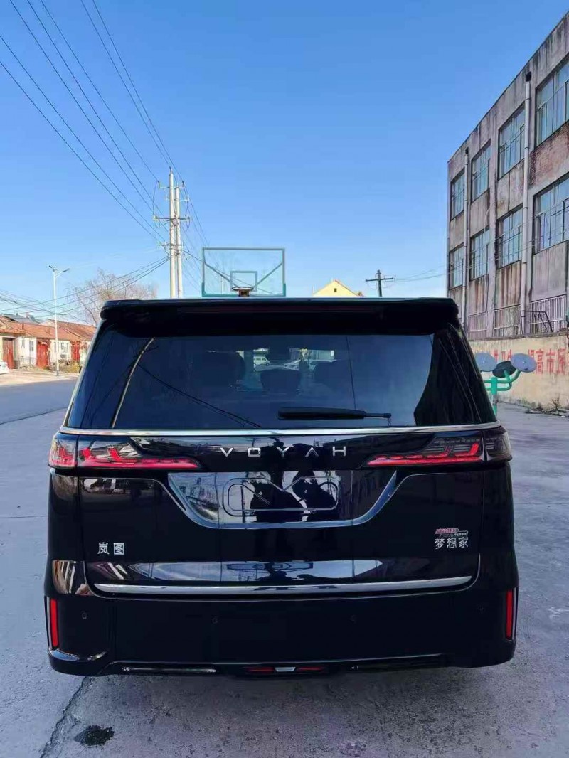 济南26年岚图汽车梦想家9