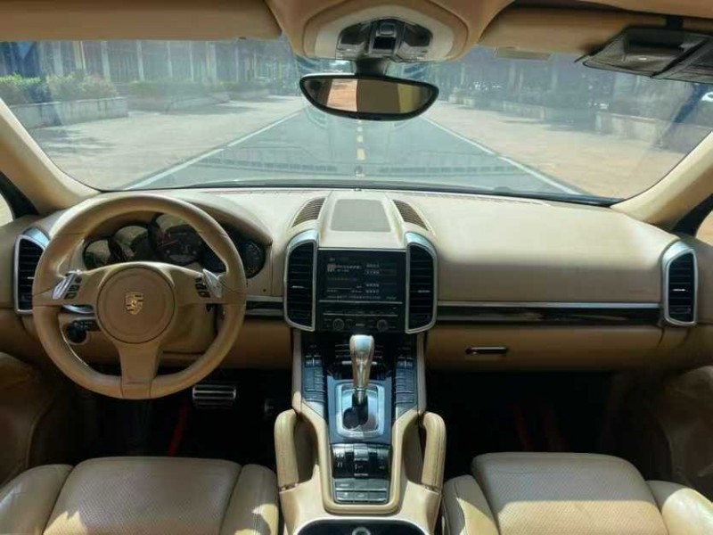 东莞13年保时捷卡宴5