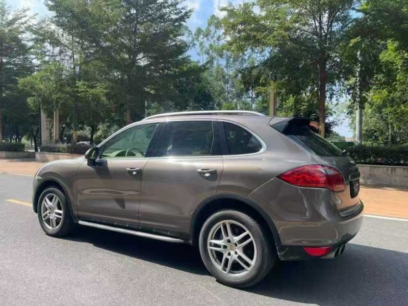 东莞13年保时捷卡宴7