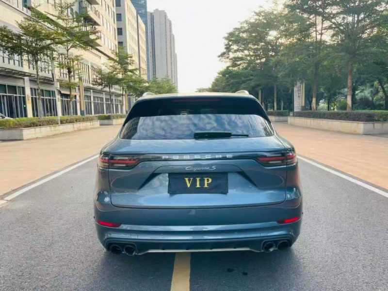 东莞18年保时捷卡宴8