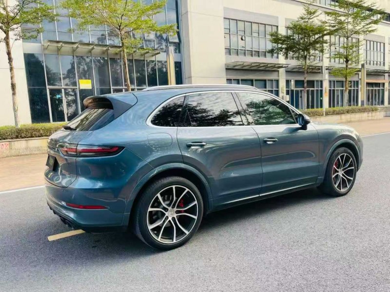 东莞18年保时捷卡宴9