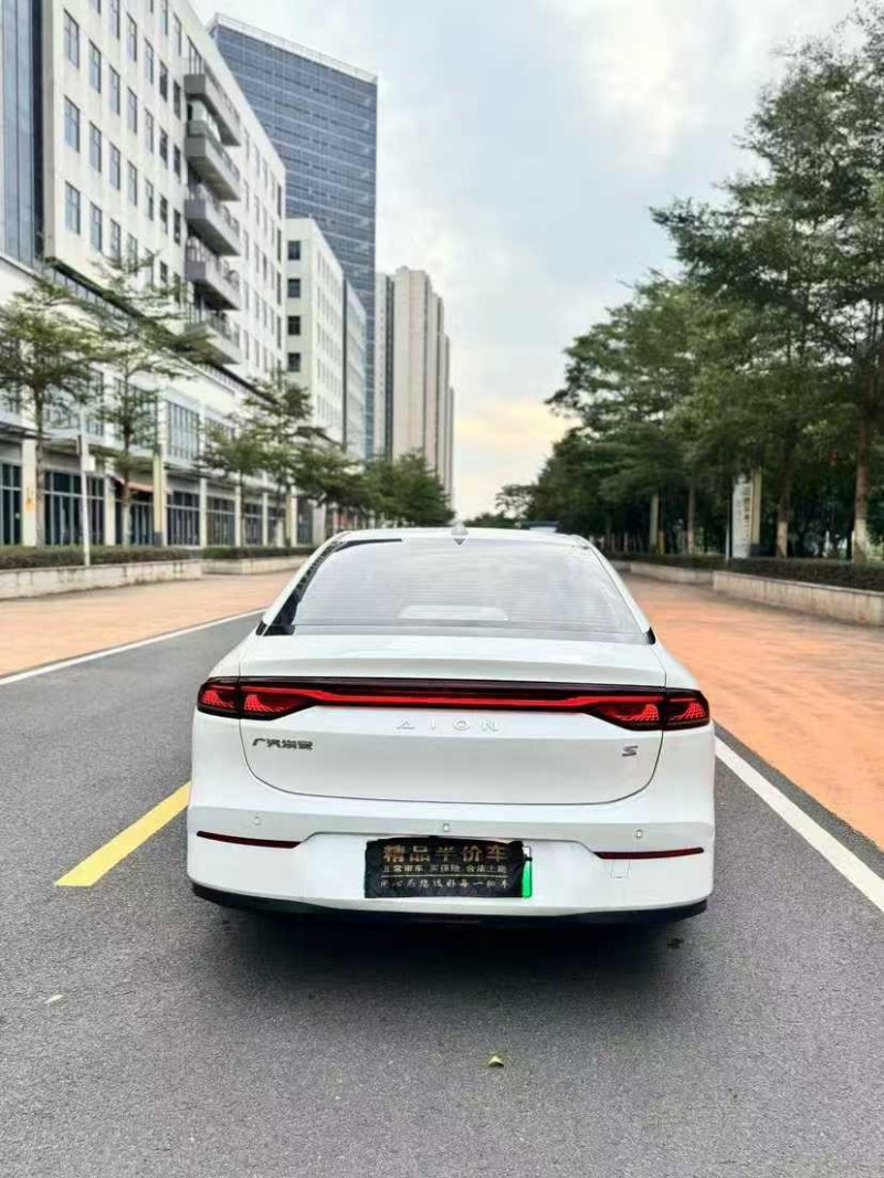 东莞23年传祺埃安S8