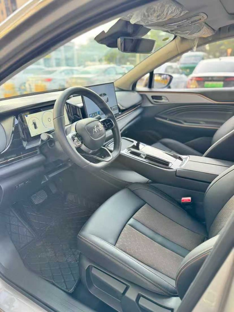 东莞25年传祺埃安S4