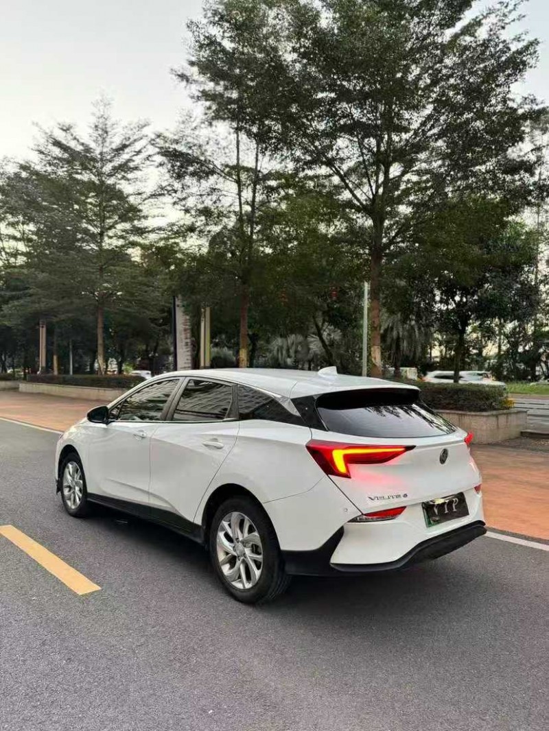 东莞24年别克微蓝7