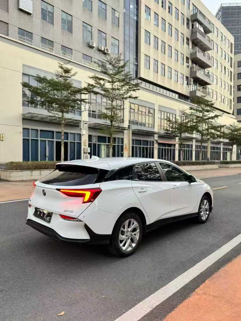 东莞24年别克微蓝9