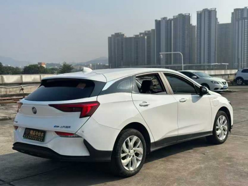 东莞23年别克微蓝9