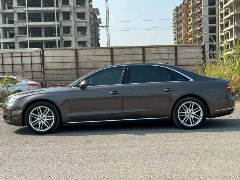 柳州18年奥迪A8L7