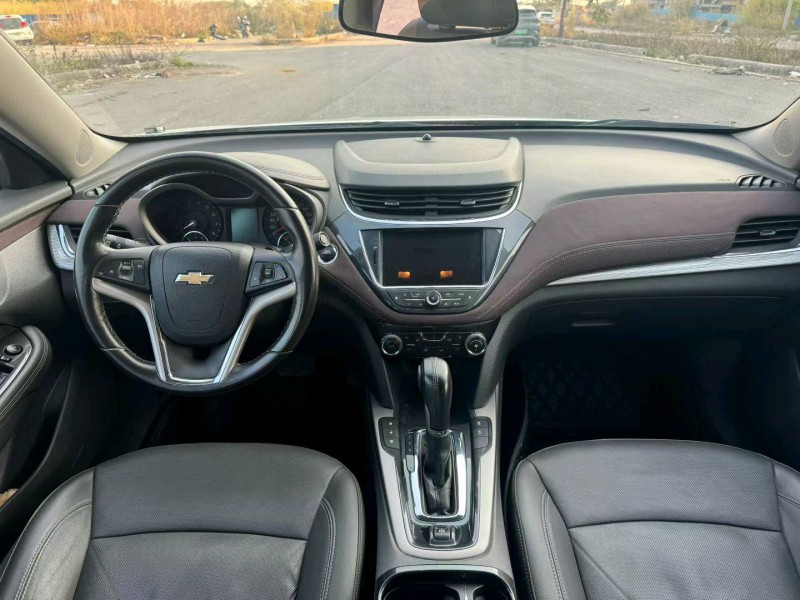 南宁17年雪佛兰迈锐宝9