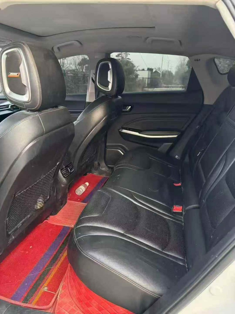 东营19年红旗HS36