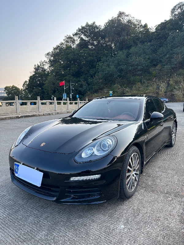 广州14年保时捷帕拉梅拉2