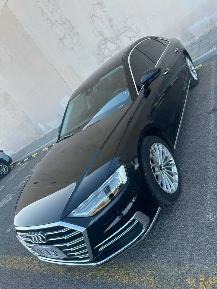 营口23年奥迪A8L6