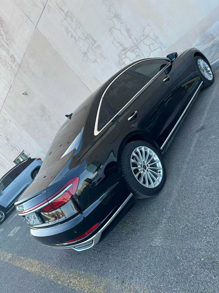 营口23年奥迪A8L9