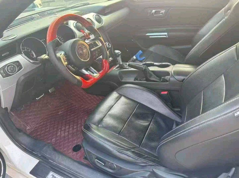 南宁17年福特野马4