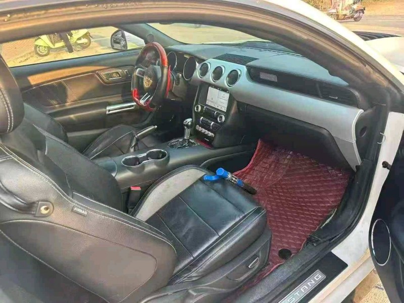 南宁17年福特野马6