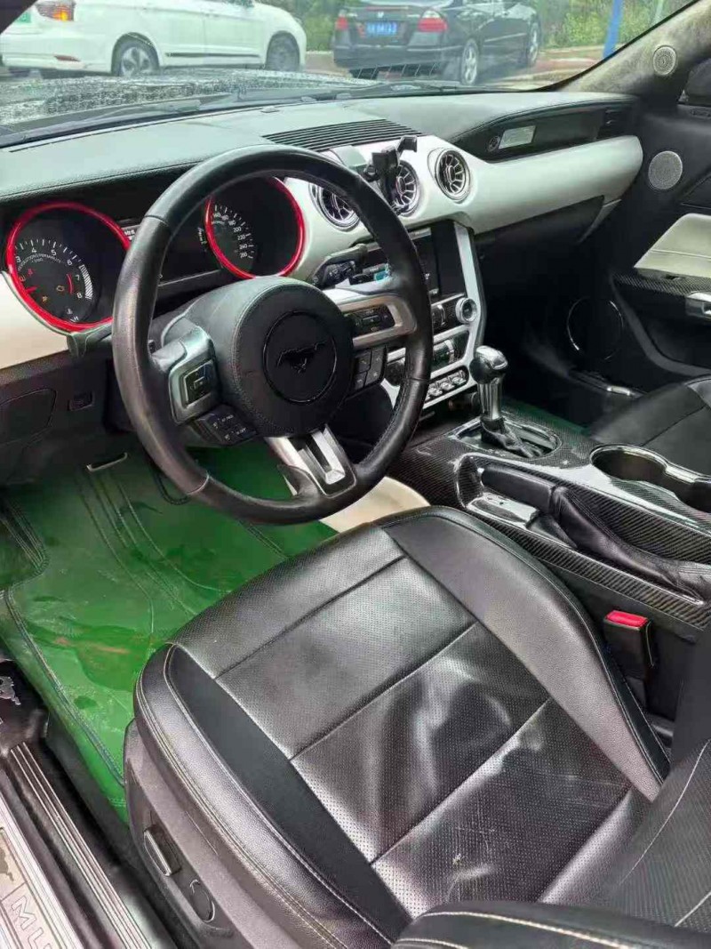 南宁16年福特野马4