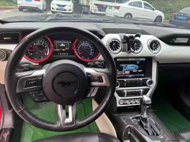 南宁16年福特野马5