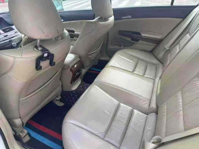 南宁12年本田雅阁6