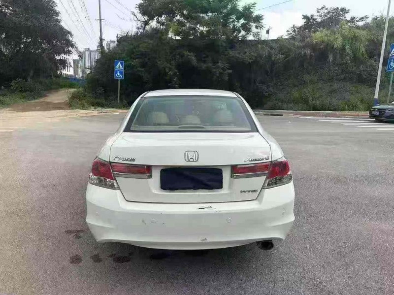 南宁12年本田雅阁9