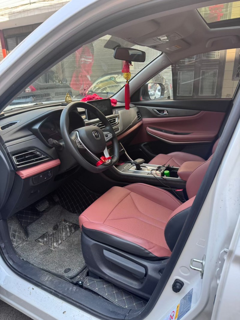 长沙24年长安汽车CS755