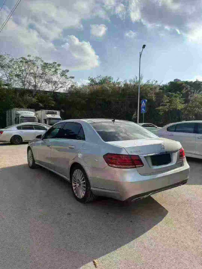 南宁14年奔驰E8