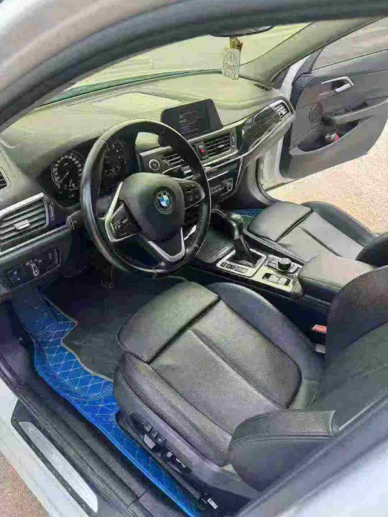 南宁18年宝马1系4