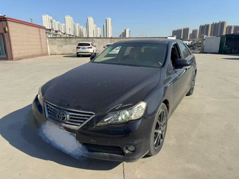 徐州13年丰田锐志1