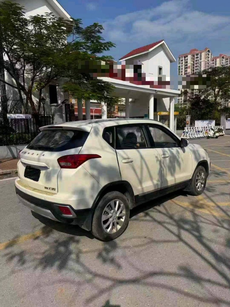 南宁19年北汽制造绅宝7