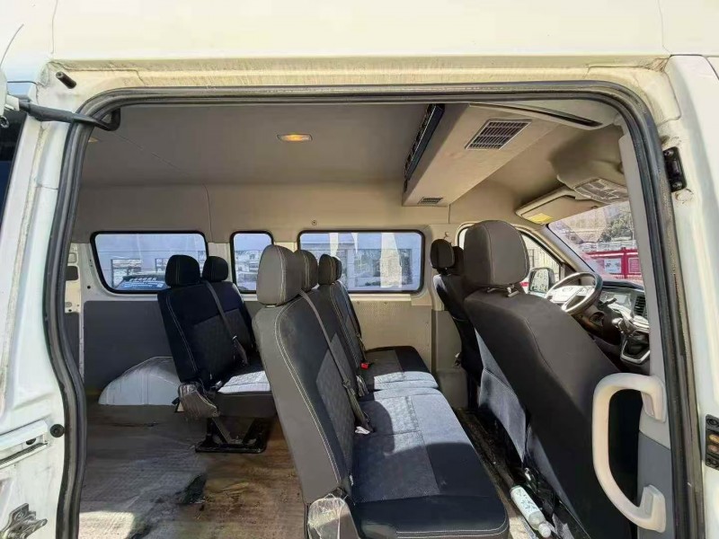 阜阳24年大通V807