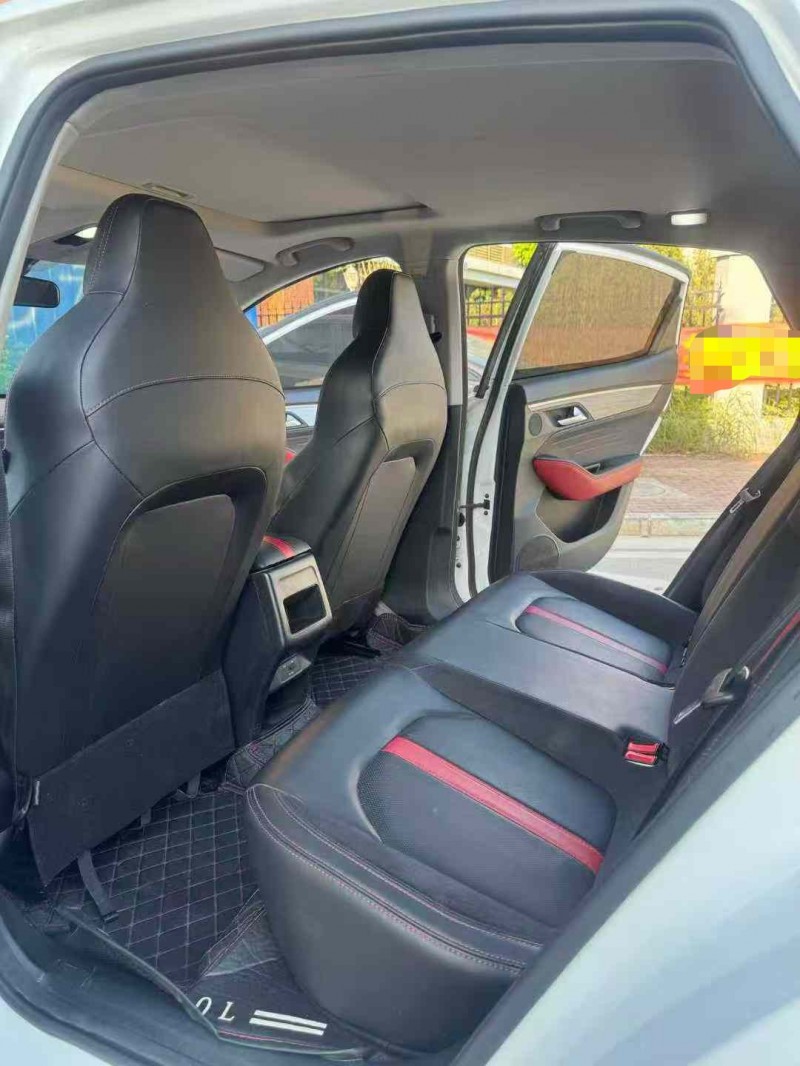 南宁22年江淮思皓6