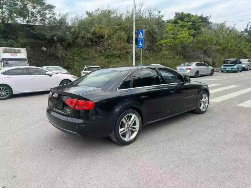 南宁12年奥迪A4L7