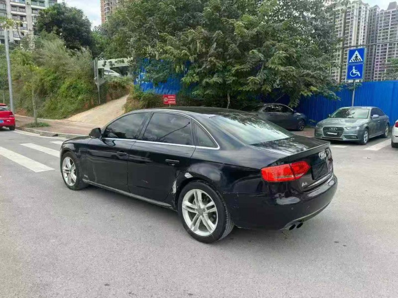 南宁12年奥迪A4L8