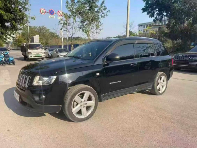 南宁12年Jeep指南者3