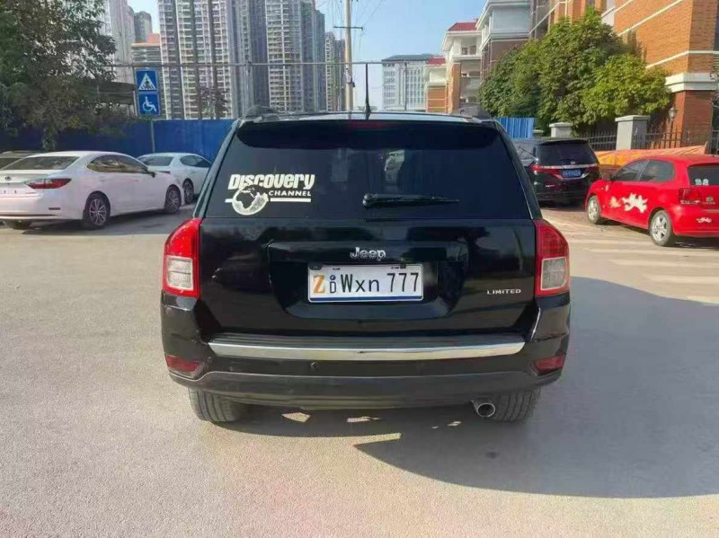 南宁12年Jeep指南者9