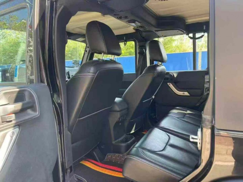 南宁18年Jeep牧马人6