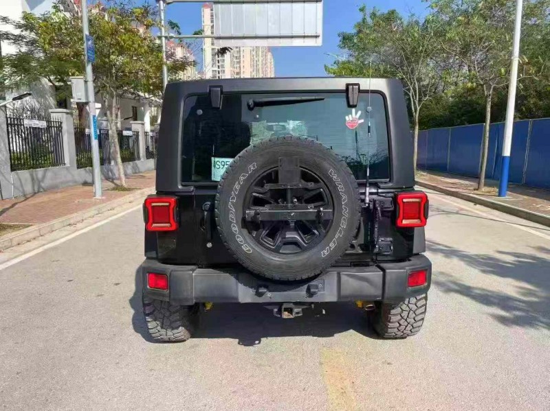 南宁18年Jeep牧马人9