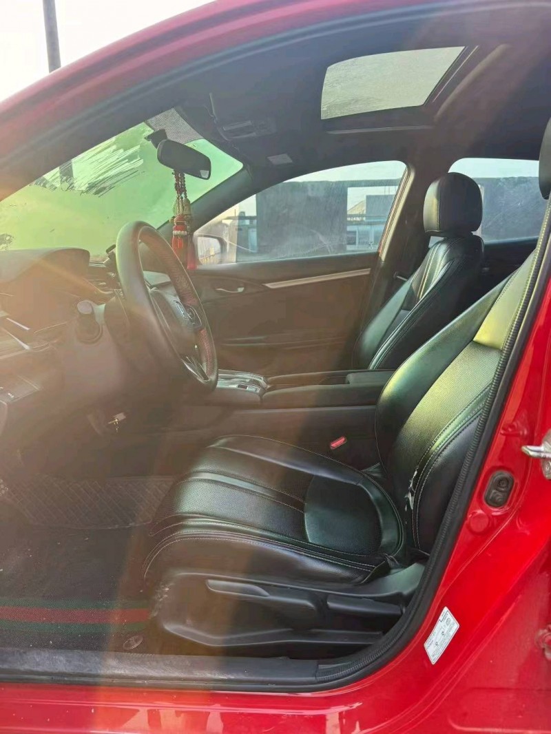 鹤壁22年本田思域9