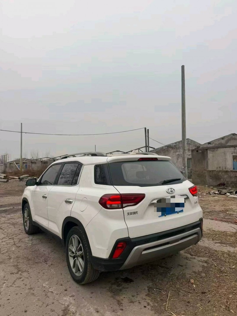 鹤壁19年现代ix354