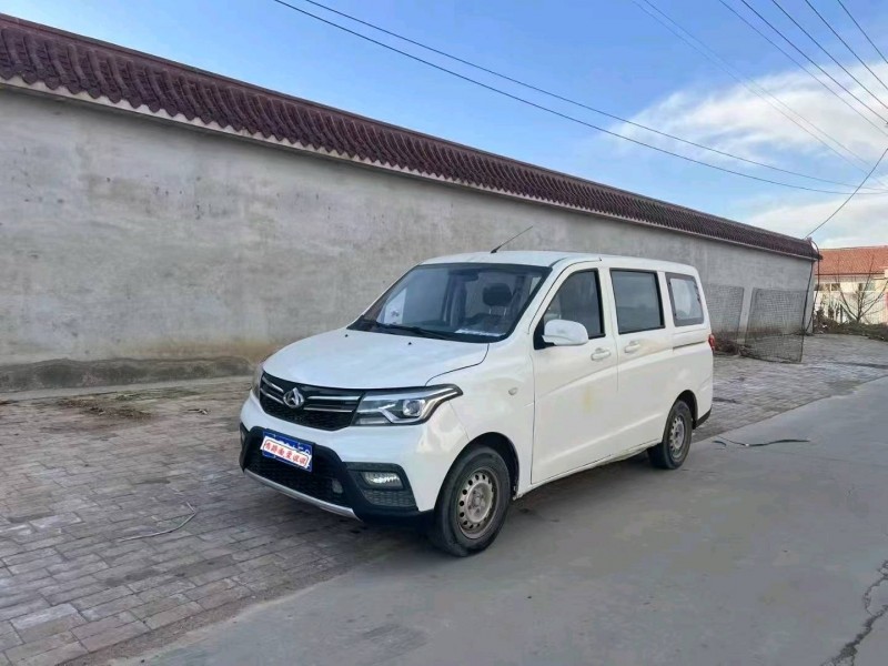 张家口23年长安汽车欧诺2