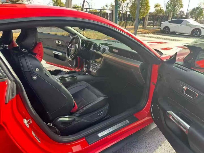 常州15年福特野马5