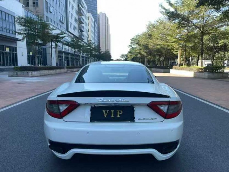 深圳15年瑪莎拉蒂Ghibli8