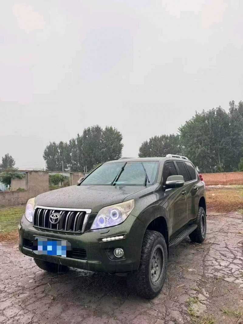 鹤壁13年丰田普拉多3