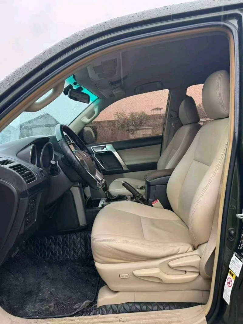 鹤壁13年丰田普拉多7