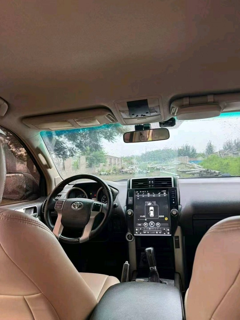 鹤壁13年丰田普拉多9