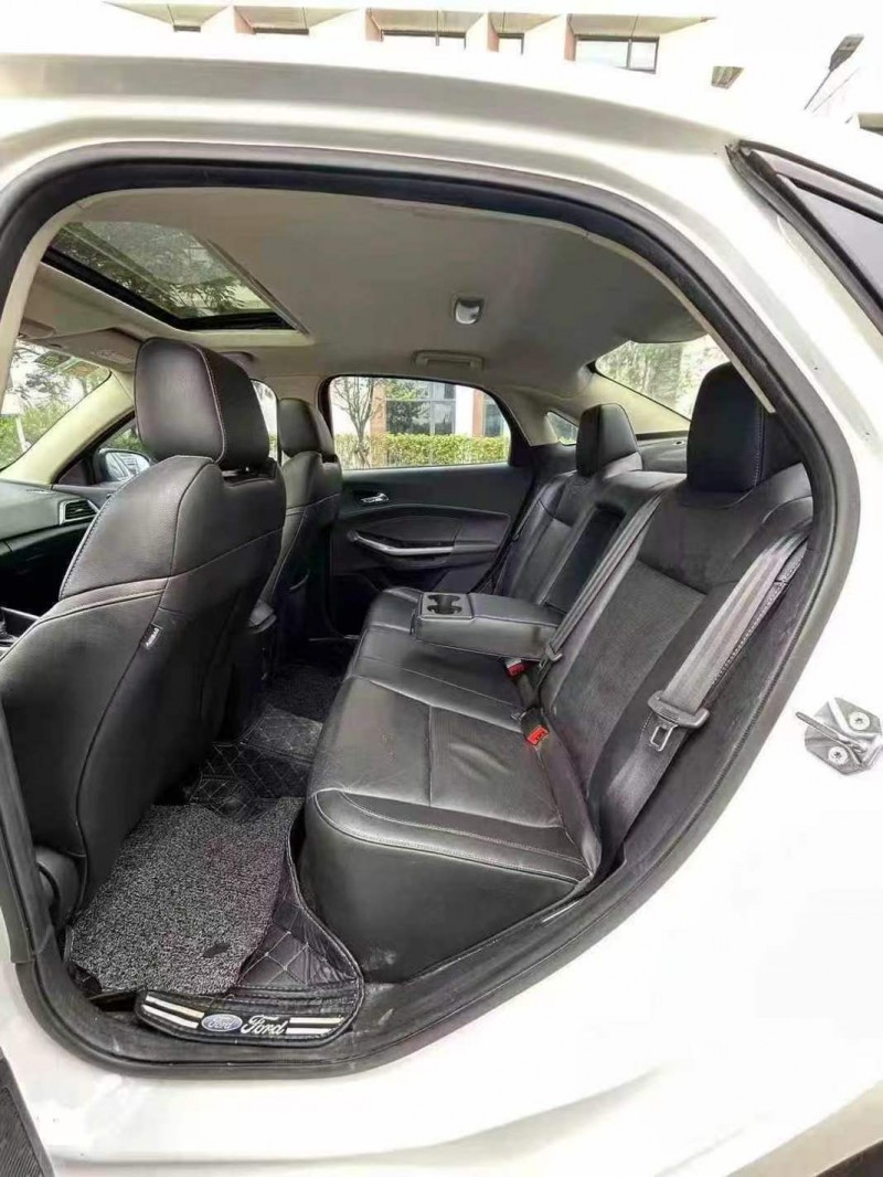 深圳17年福特福睿斯5