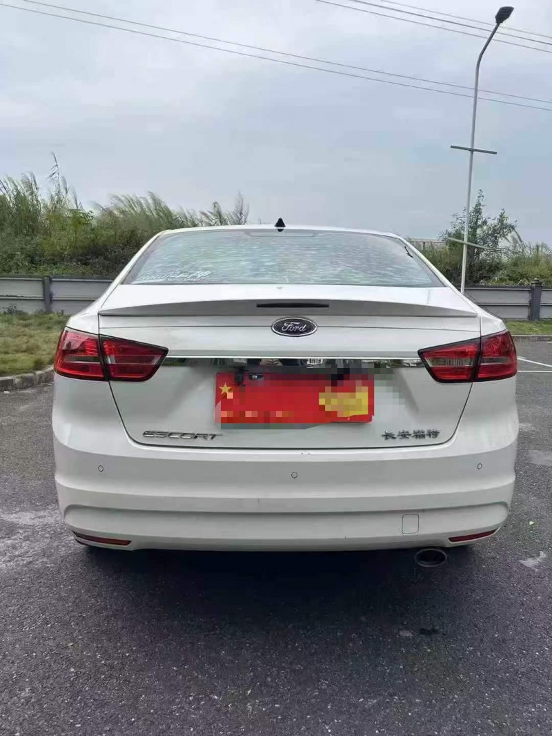 深圳17年福特福睿斯9