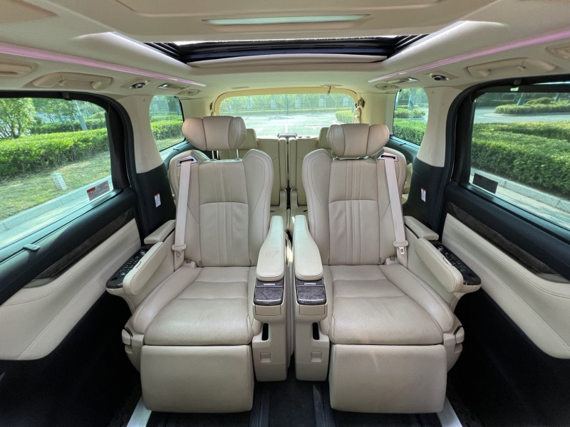 盐城21年丰田埃尔法9