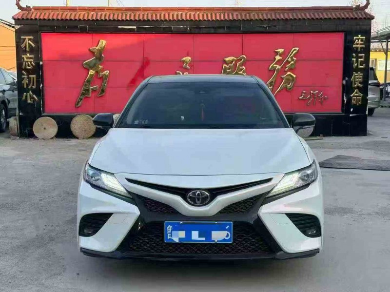 淄博18年丰田凯美瑞1