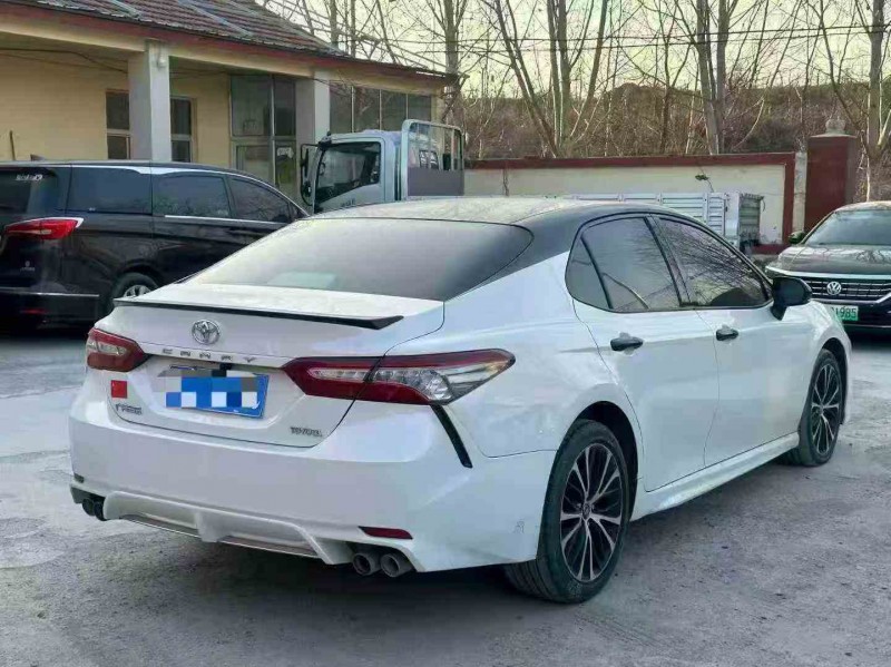 淄博18年丰田凯美瑞7