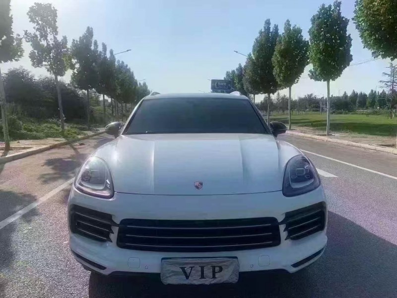 郑州19年保时捷卡宴1