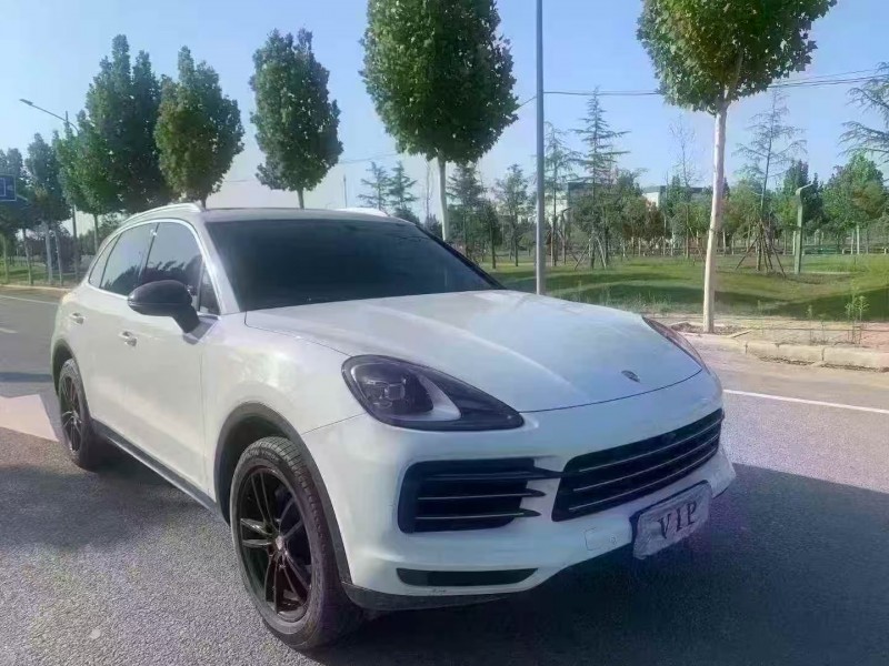 郑州19年保时捷卡宴2